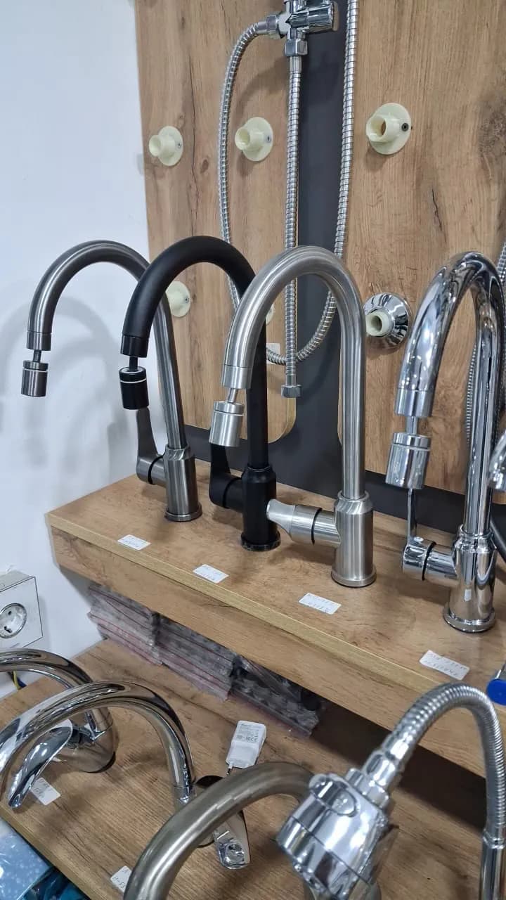 Mətbəx kranı, Gümüşü rəng
