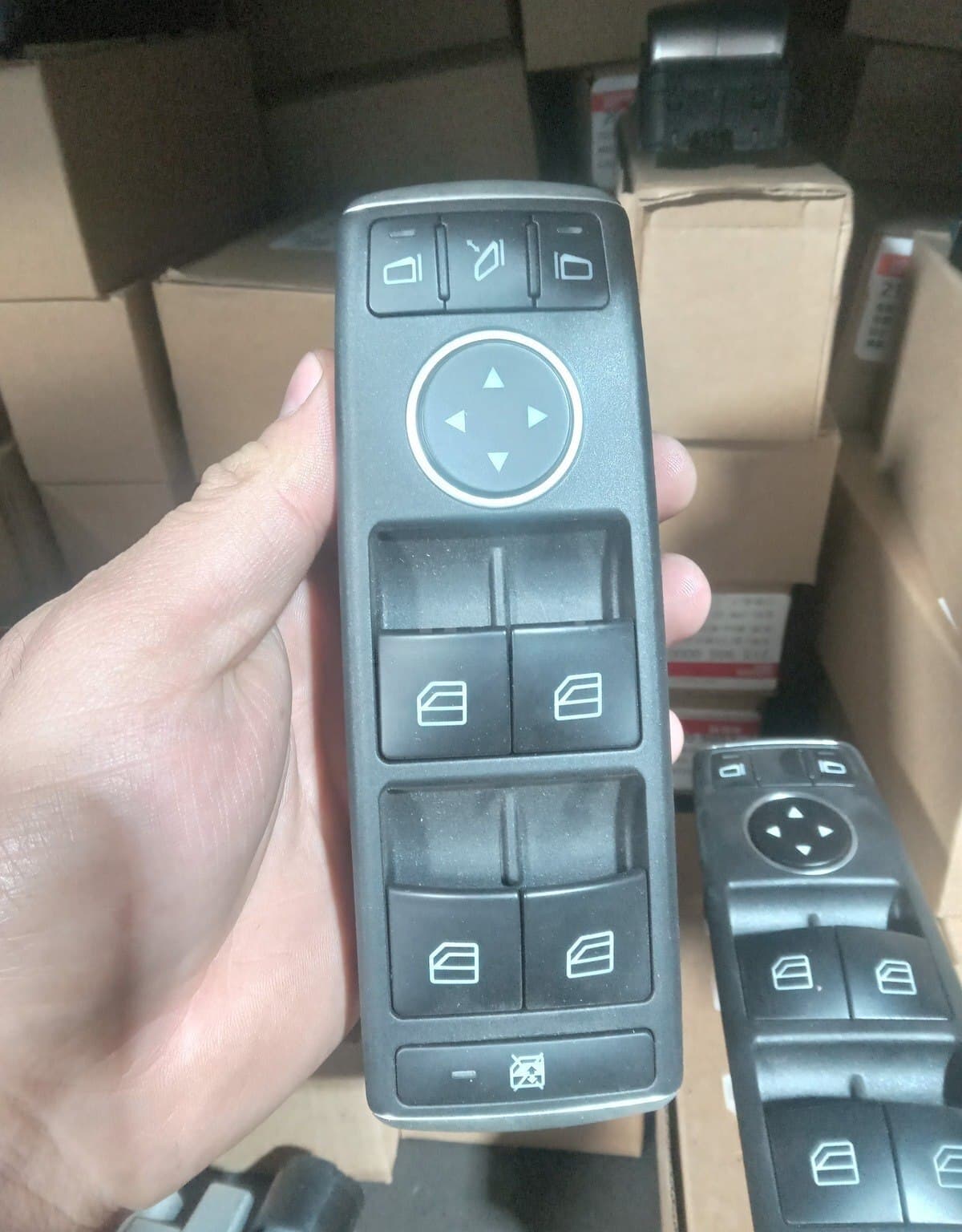 Şüşəqaldıran Mercedes-Benz modelləri üçün