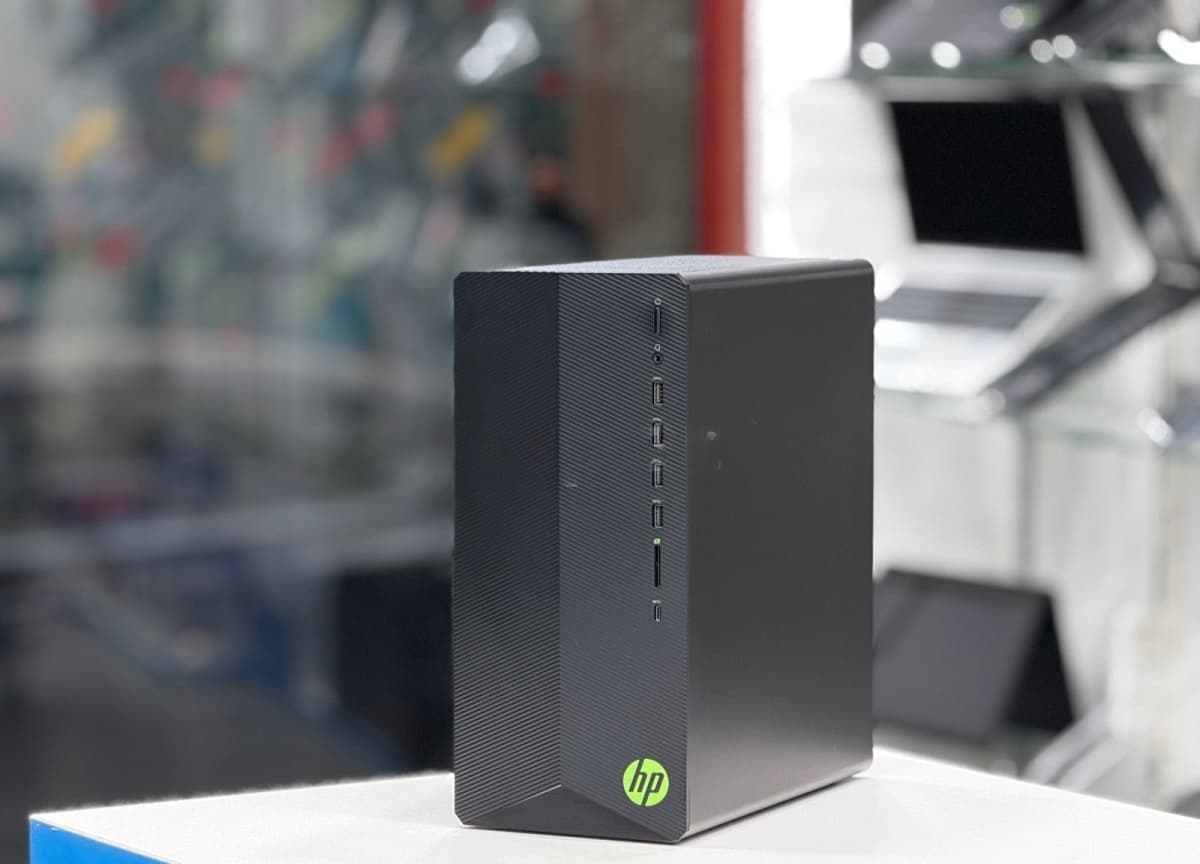 HP TPC-F123-MT Masaüstü Kompüter
