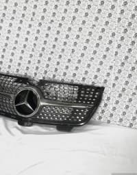 Radiator barmaqlığı Mercedes W211 — şəkil 25