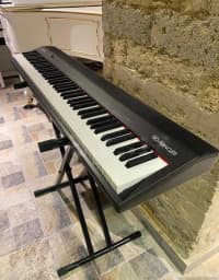 Sintezator və portativ piano Roland — şəkil 3