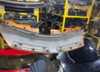 Radiator barmaqlığı üstü Nissan Note — şəkil 3