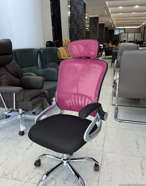 Çəhrayı rəng, Ofis üçün kreslo