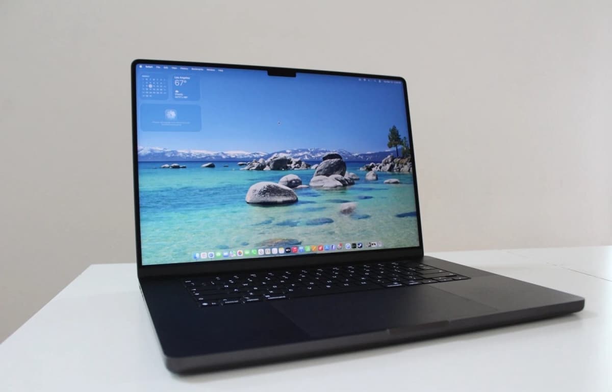 Apple markalı notbuk, Boz rəng