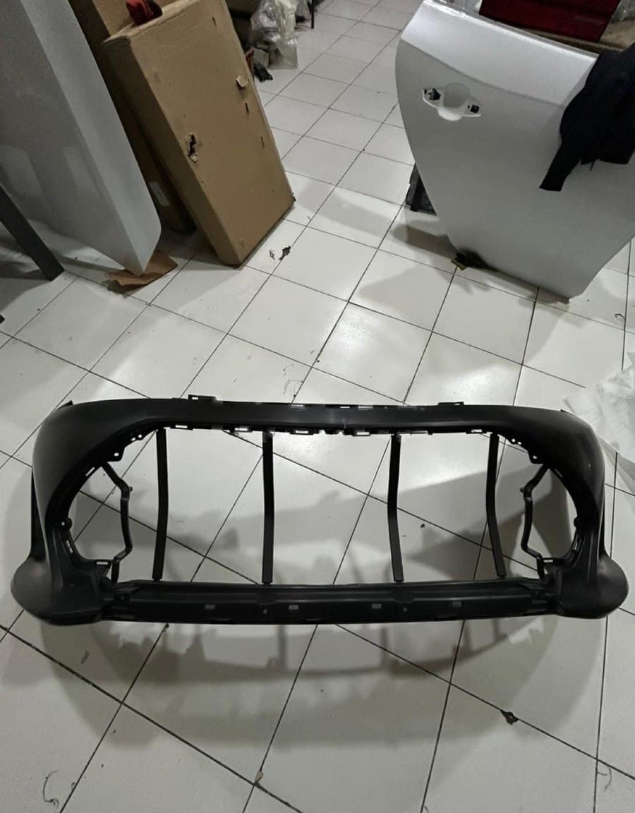 Ön bufer Toyota Fielder