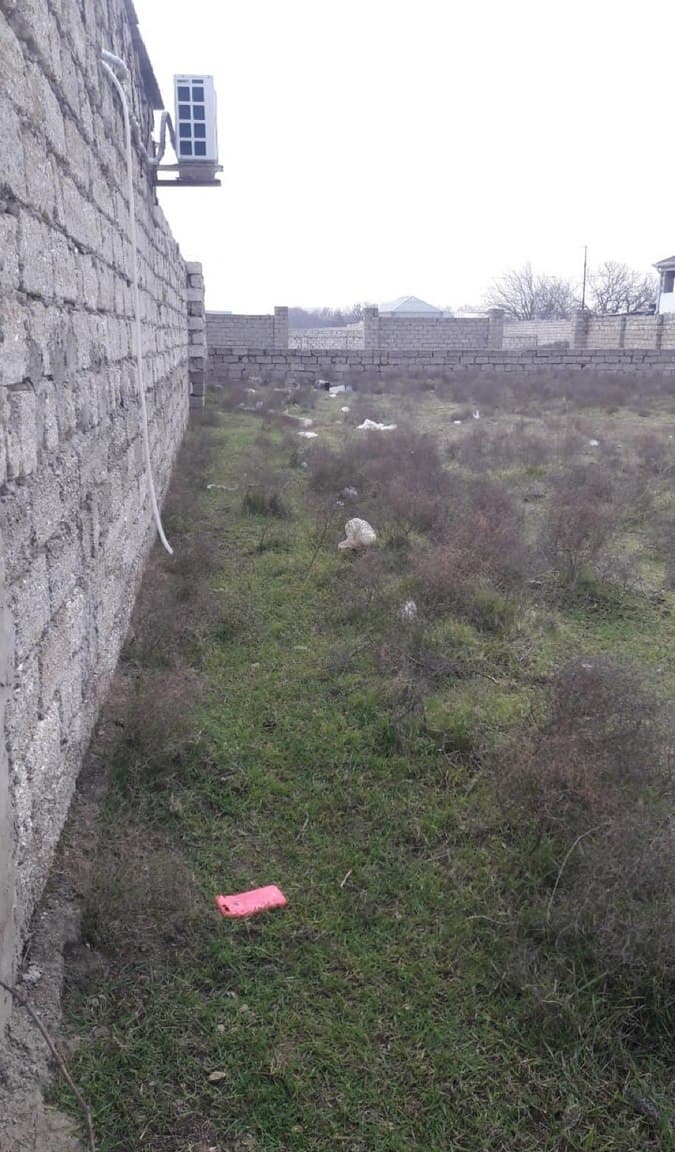 6 sot torpaq sahəsi satılır