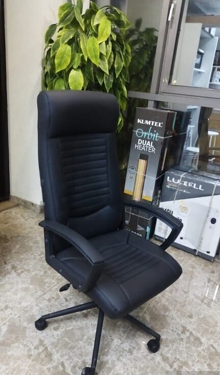 Qarışıq rəng, Ofis üçün kreslo