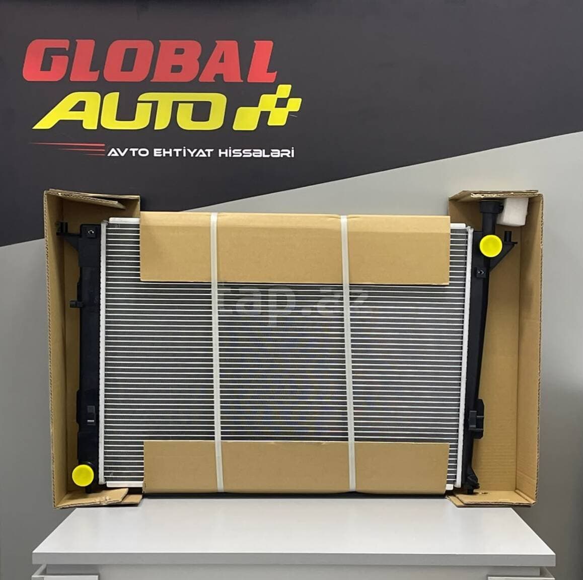 Su radiatoru Hyundai Santa Fe 2.4 (2012-2018)