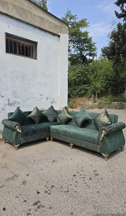 Künc divan, Qarışıq rəng