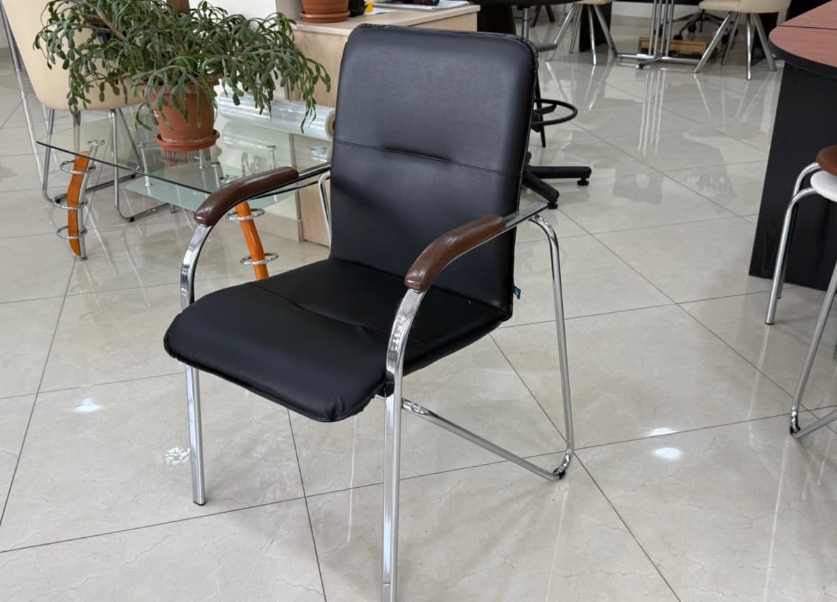 Qəhvəyi rəng, Ofis üçün kreslo
