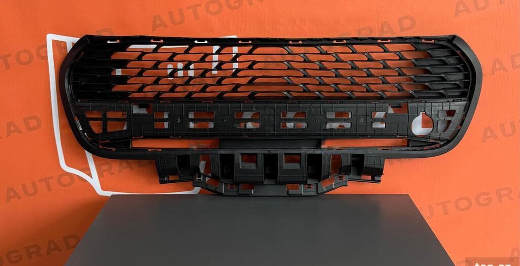 Radiator barmaqlığı Kia Rio 2018-2021