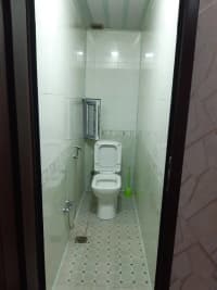 2 otaqlı mənzil 100 m² kirayə verilir — şəkil 6