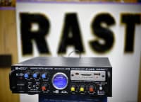 Qara rəng səs gücləndirici — şəkil 1