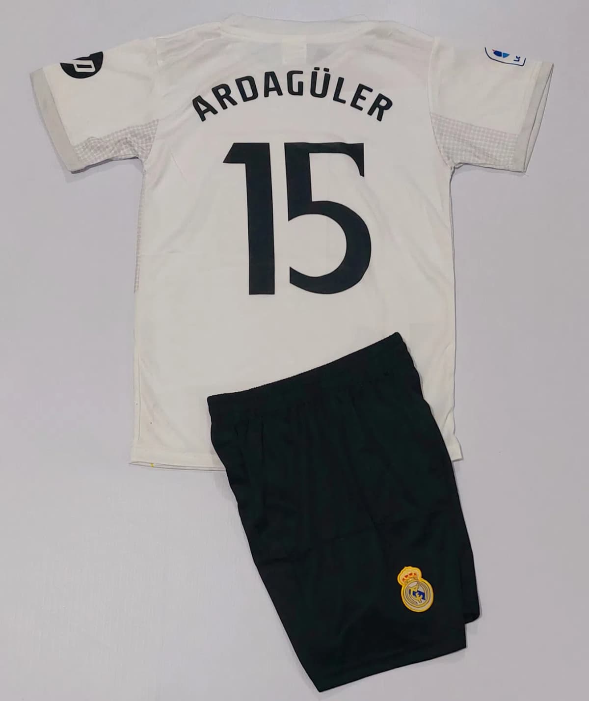 Futbol forması Arda Güler, ölçü 20