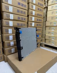 Su radiatoru BMW G30 G31 G11 G12 G32 17118743663 — şəkil 5