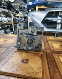 Sürətlər qutusu yastığı Toyota Prius 30 — şəkil 2