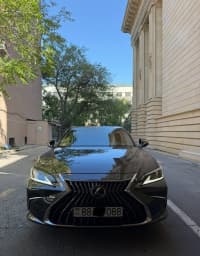 Lexus ES 300h, 2023 il, 31000 km, 2500 L — şəkil 1