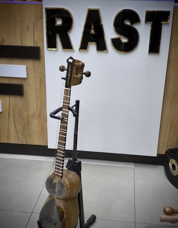 Tar musiqi aləti, peşəkar böyük ölçü