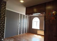 8 otaqlı həyət evi 300 m² satılır — şəkil 11