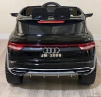Uşaq elektrik avtomobili Audi Q8 — şəkil 7
