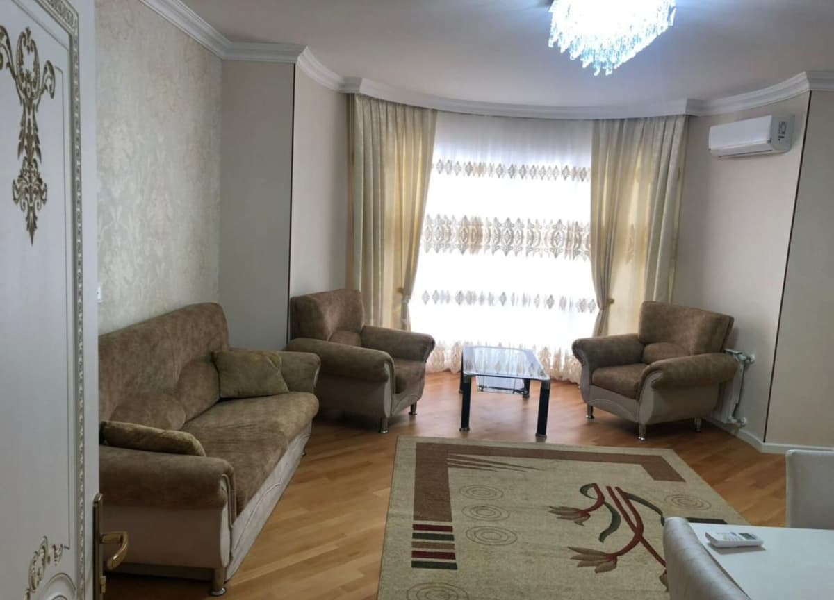 3 otaqlı mənzil 148 m² satılır