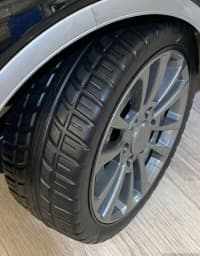 Uşaq elektrik avtomobili Audi Q8 — şəkil 4