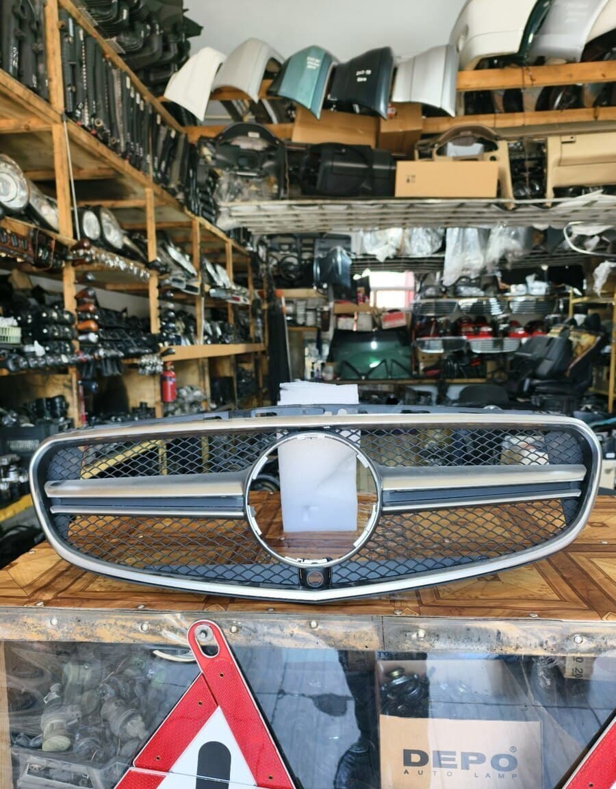 Radiator barmaqlığı Mercedes W212