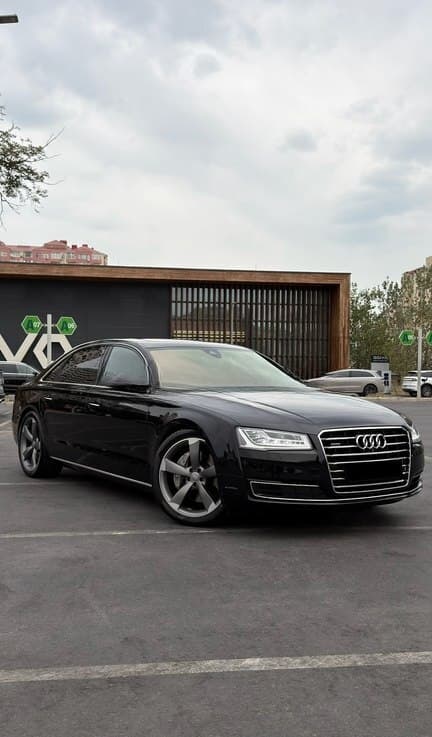 Audi A8, 2014 il, 93000 km, 4000 L