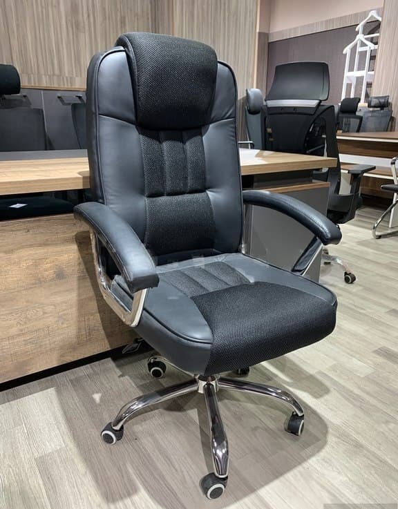 Qara rəng, Ofis üçün kreslo