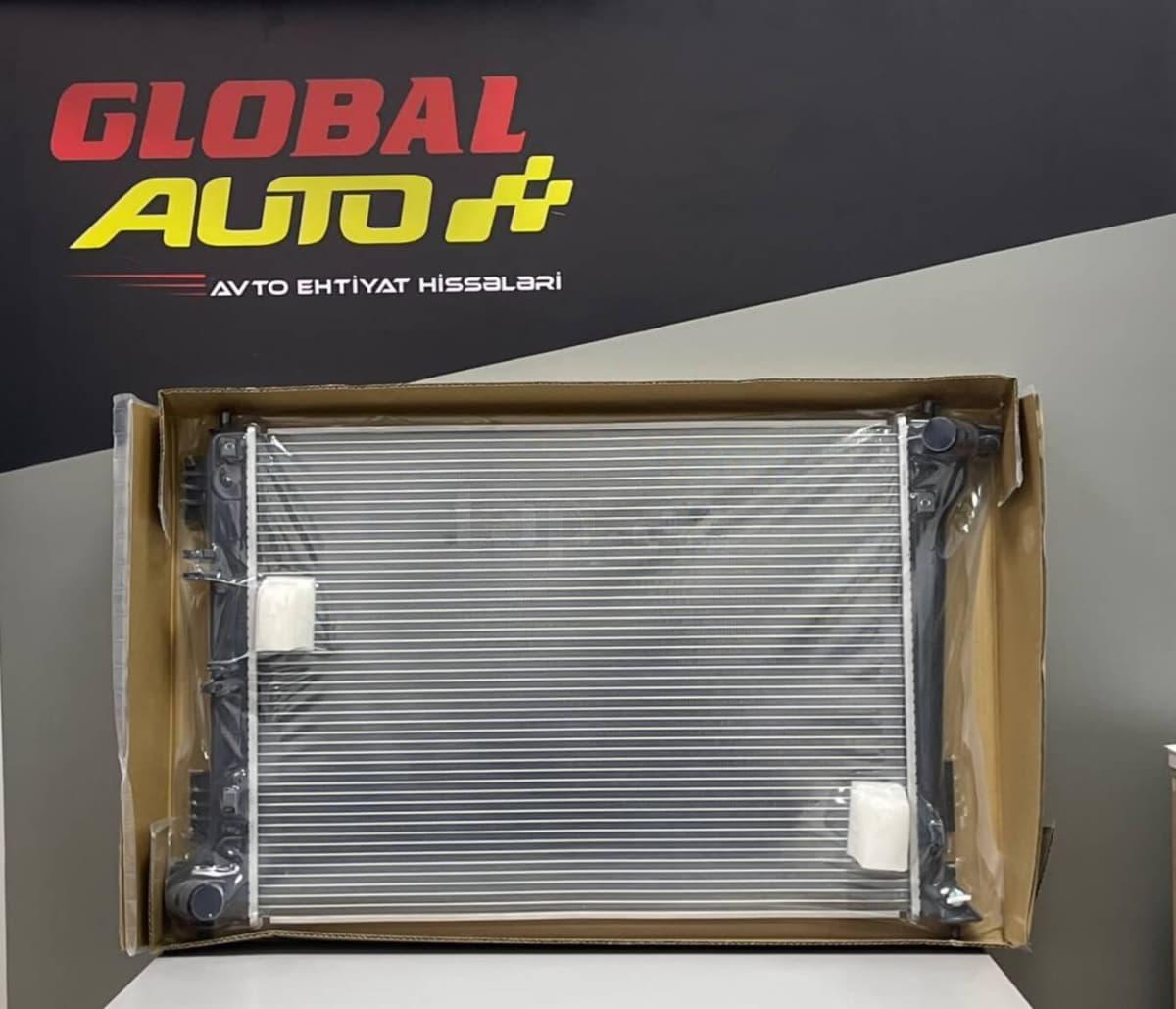 Su radiatoru Hyundai Tucson 2015-2021 (TL)