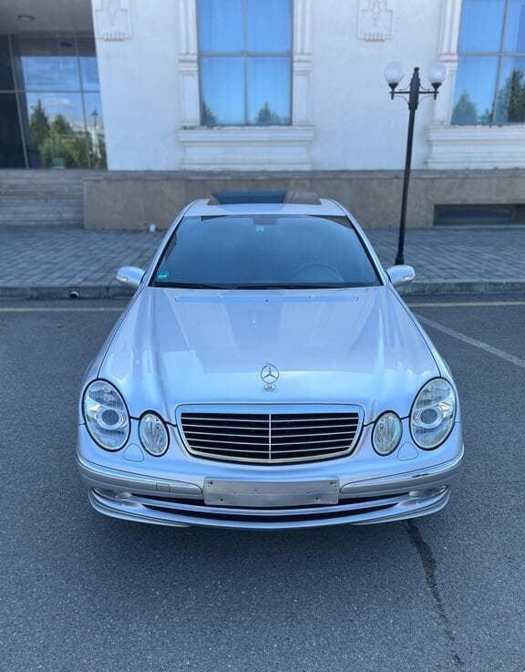 Mercedes E 320, 2002 il, 214000 km, 3200 L