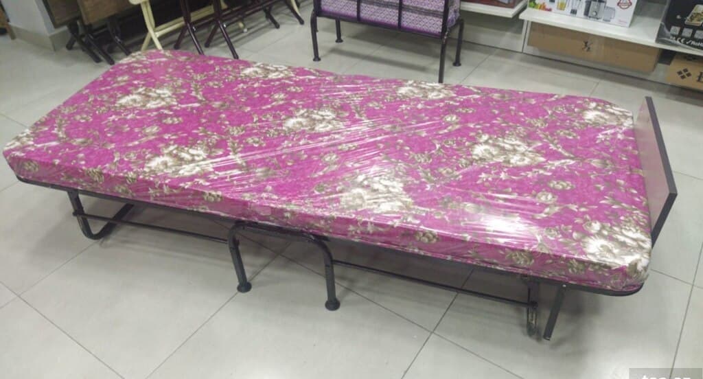 Metal çarpayı, Qarışıq rəng