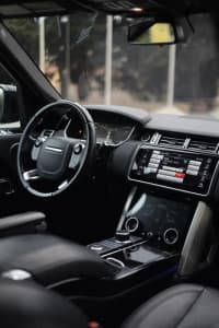 Avtomobil icarəsi Range Rover 2020 — şəkil 4