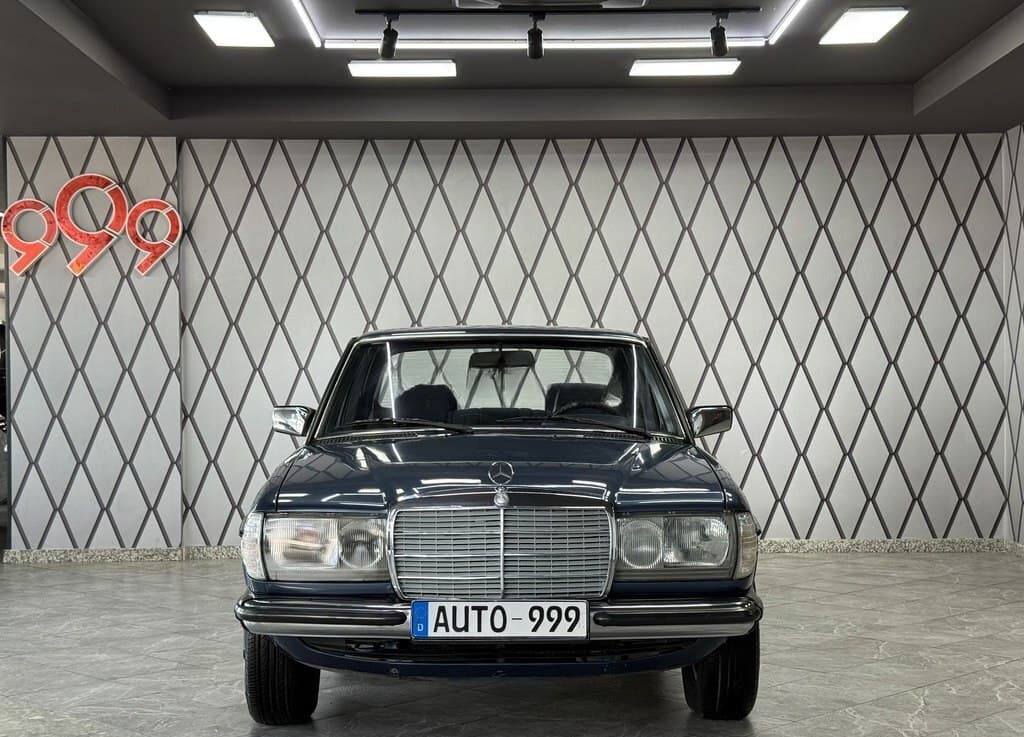 Mercedes W123, 1984 il, 242000 km, 2000 L