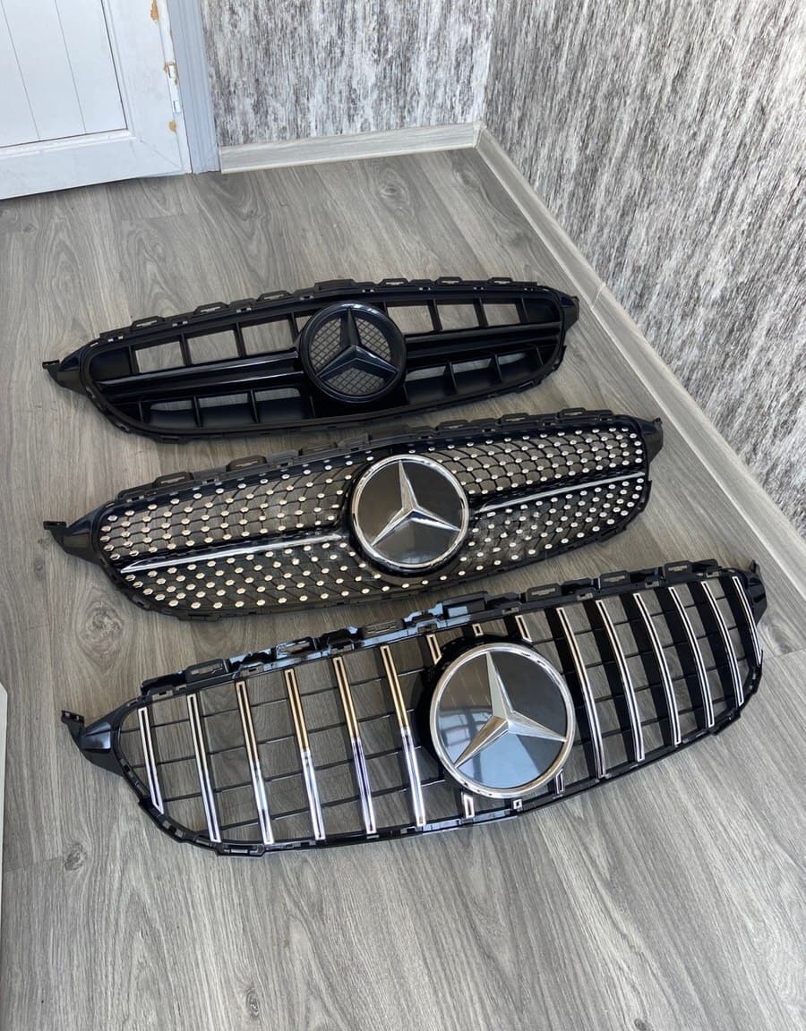 Radiator barmaqlığı Mercedes W205 C300