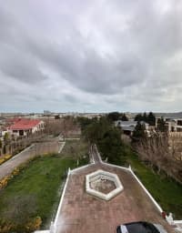 8 otaqlı bağ evi 400 m² satılır — şəkil 6