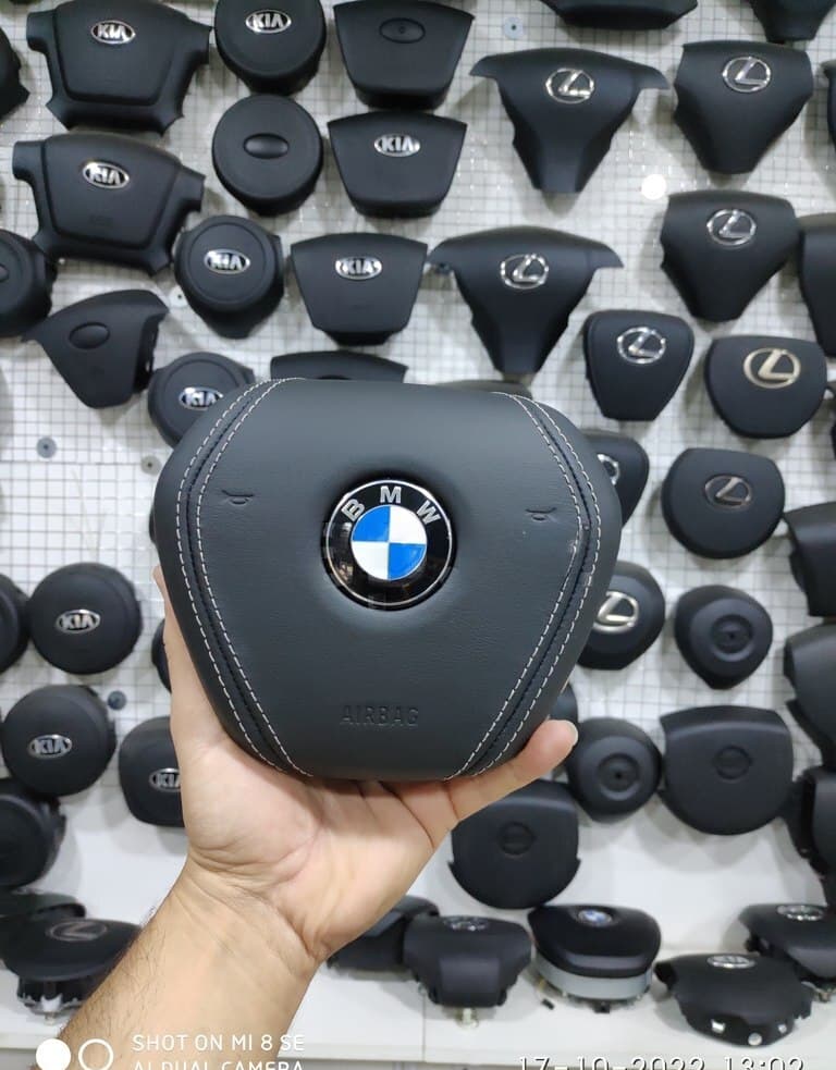 Airbag qapağı BMW G30