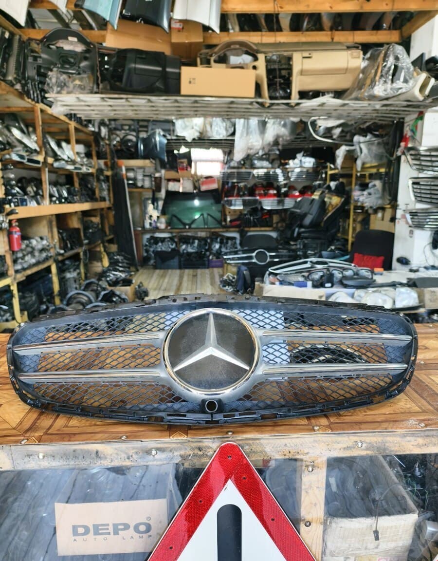 Radiator barmaqlığı Mercedes W212 restayl