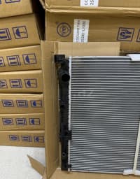 Su radiatoru BMW G30 G31 G11 G12 G32 — şəkil 5