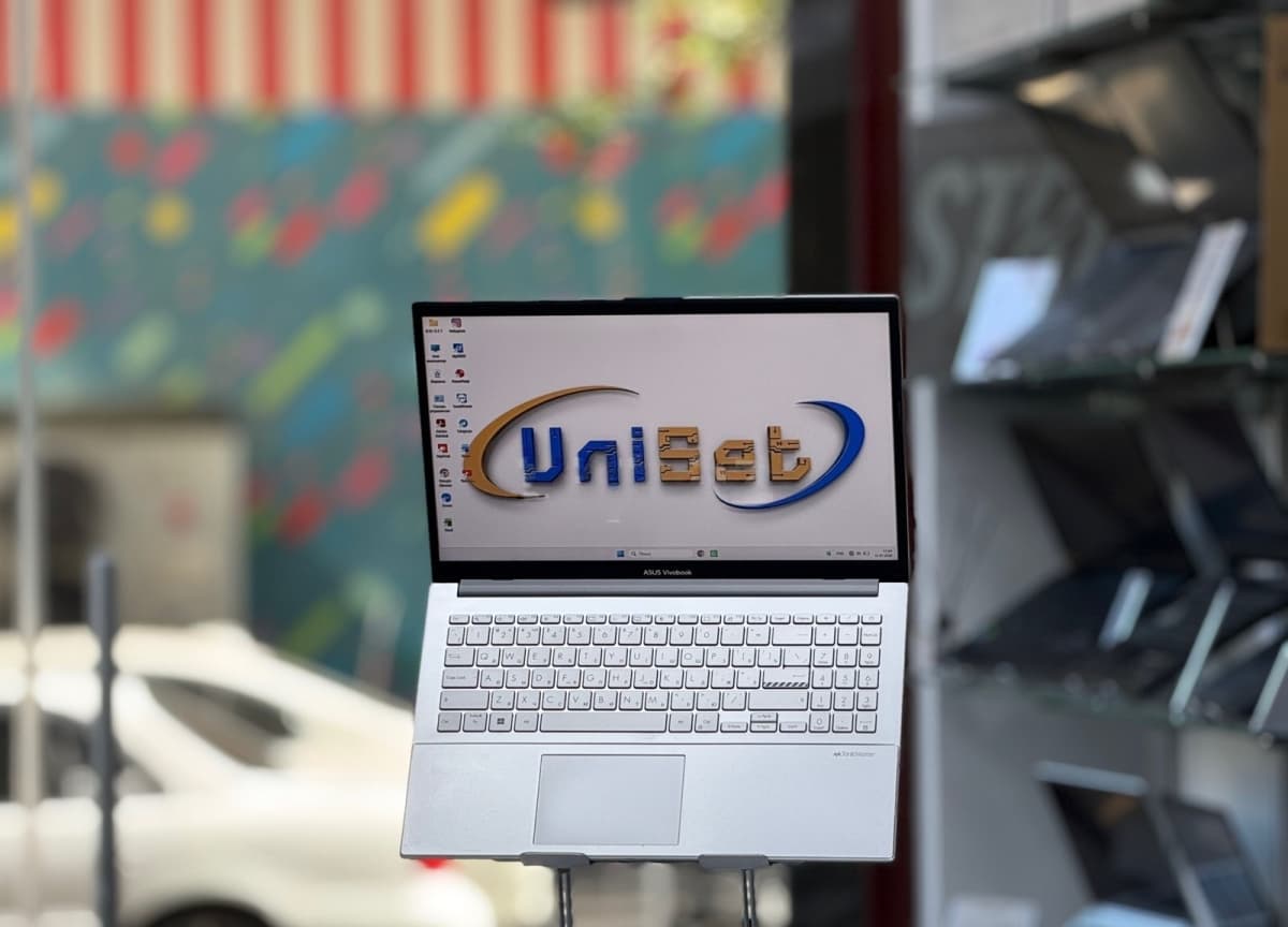 Asus markalı notbuk, Gümüşü rəng