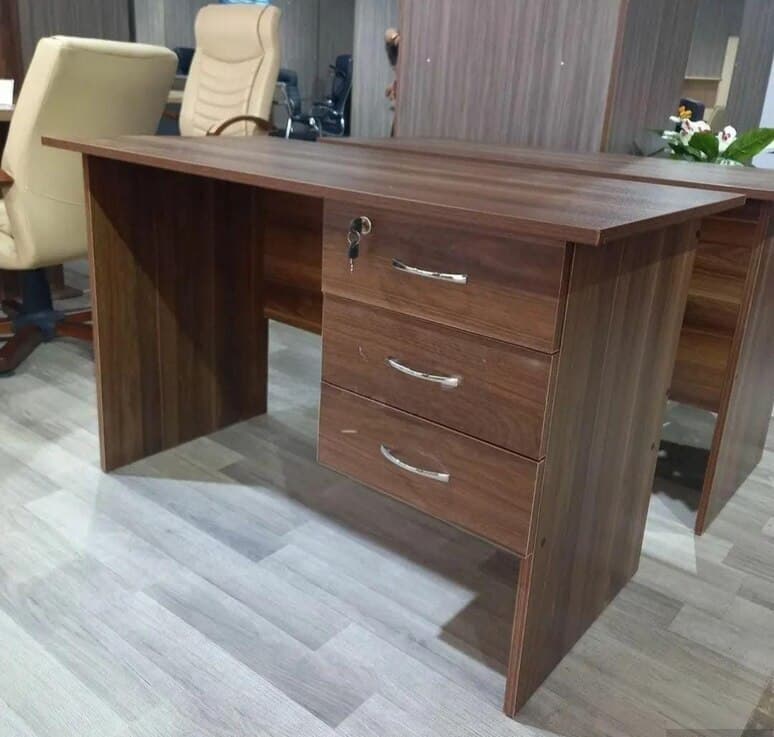 İşçi masası Qarışıq rəng