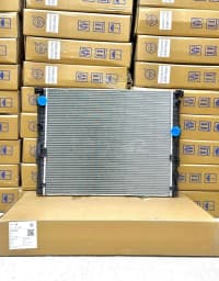 Su radiatoru BMW G30 G31 G11 G12 G32 17118743663 — şəkil 2