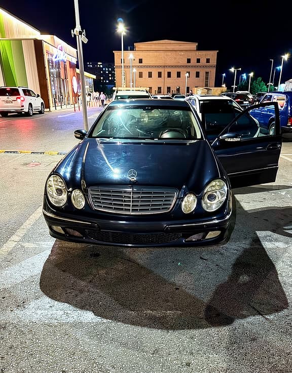 Mercedes E 220, 2002 il, 569 km, 2200 L