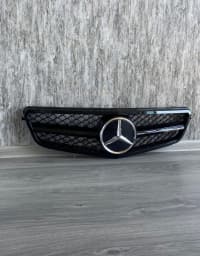 Radiator barmaqlığı Mercedes W204 C250 — şəkil 5