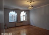 8 otaqlı həyət evi 300 m² satılır — şəkil 9