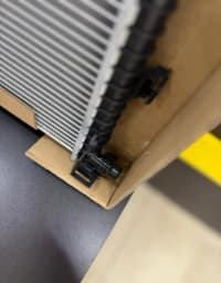 Köməkçi radiator BMW X5 G05, X6 G06, X7 G07 — şəkil 3