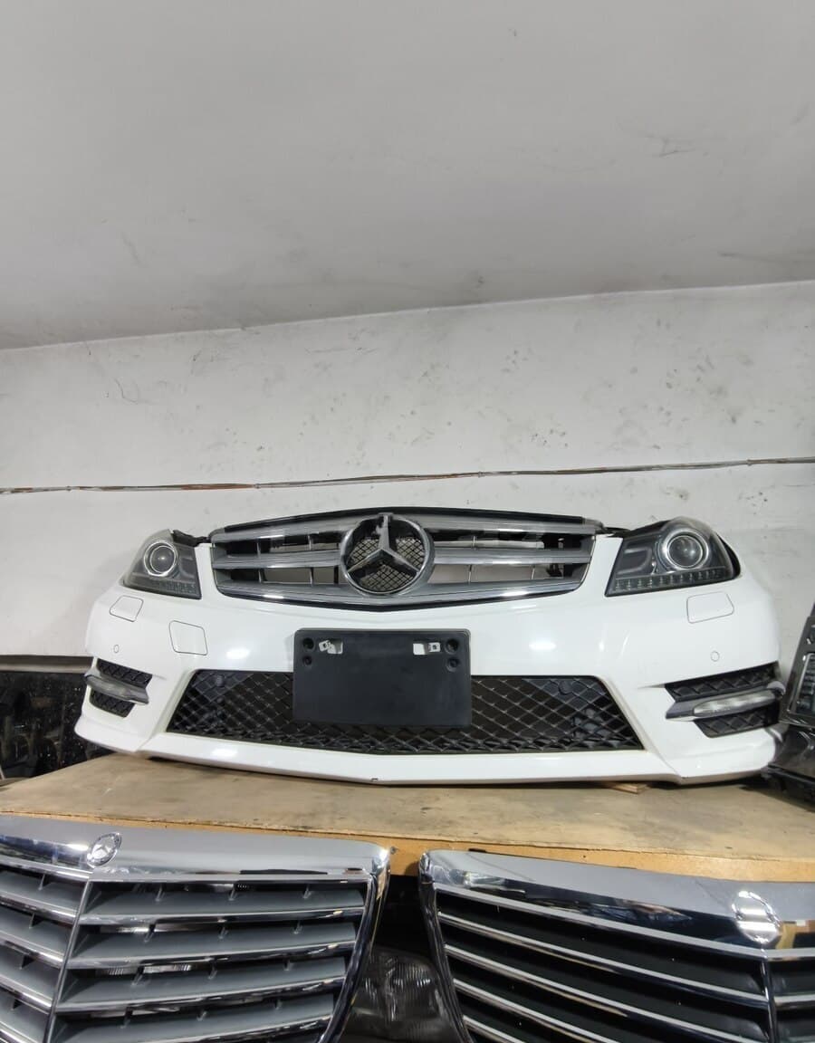 Ehtiyat hissələri Mercedes-Benz bufer və faralar