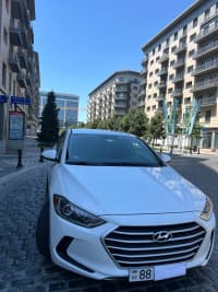 Hyundai Elantra, 2017 il, 76 km, 2000 L — şəkil 1
