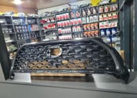 Radiator barmaqlığı Toyota Corolla Cross — şəkil 3