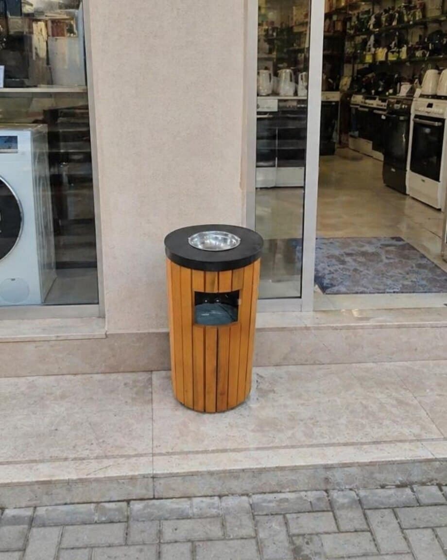 Tullantı qabı, metal və plastik